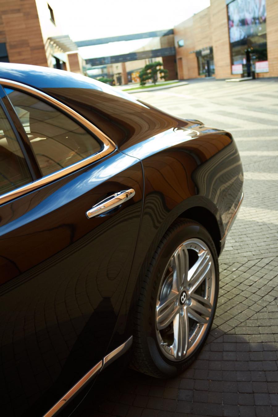  Bentley Mulsanne 2010 года  (фото 207 из 262)